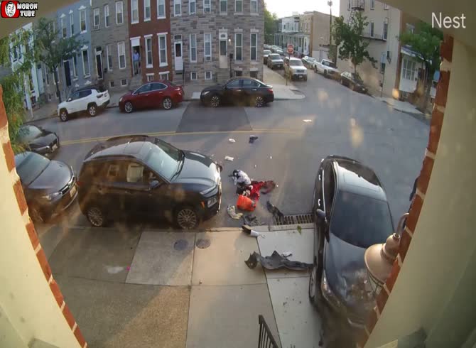Video :She then attempts to run her ex over with her car in an attempt to murder him!